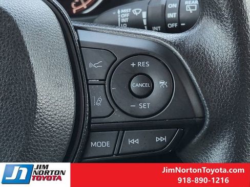 Used 2024 Toyota RAV4 XLE image 29