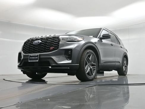 New 2026 Ford Explorer ST w/ Sun And Sound Package image 44