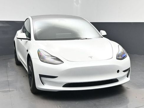 Used 2023 Tesla Model 3 Standard Range RWD image 21