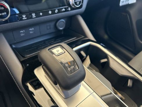 New 2026 Mitsubishi Outlander SE image 8