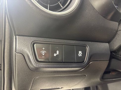 Used 2023 Kia Forte LXS w/ LXS Technology Package FWD image 21