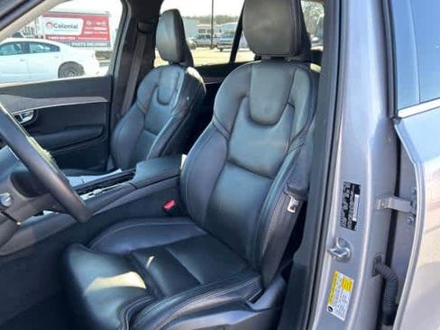 Used 2023 Volvo XC90 T8 Ultimate image 2