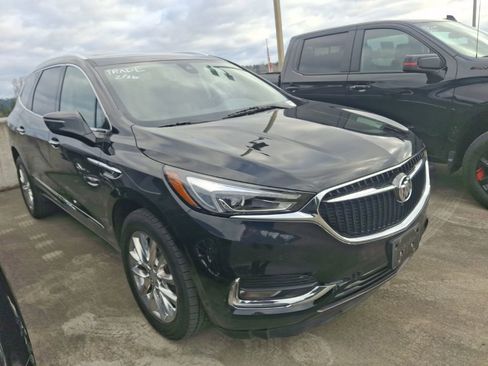 Used 2018 Buick Enclave Premium w/ Experience Buick Package image 2