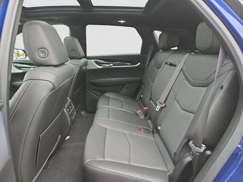 Certified 2024 Cadillac XT5 Premium Luxury image 19