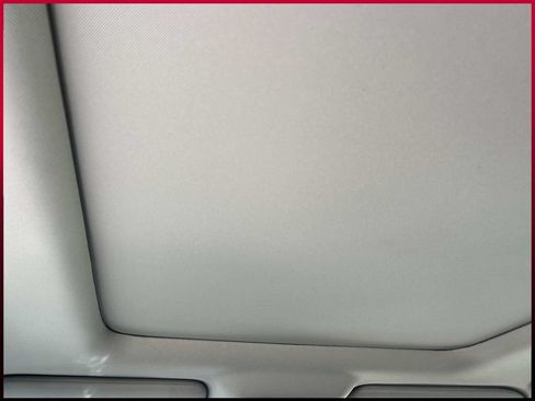 Used 2023 Nissan Pathfinder Platinum FWD image 29