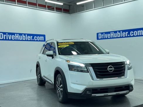 Used 2022 Nissan Pathfinder Platinum w/ Cargo Package AWD/4WD image 5
