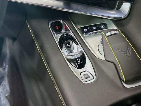 Used 2024 Chevrolet Corvette Stingray Premium Cpe w/ Z51 Performance Package image 19