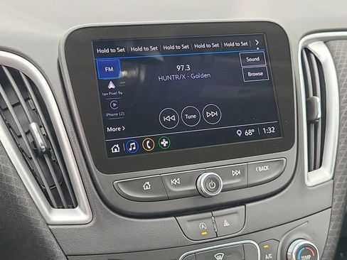 Used 2024 Chevrolet Malibu LS image 29