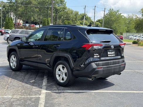 Used 2021 Toyota RAV4 XLE w/ Convenience Package AWD/4WD image 22