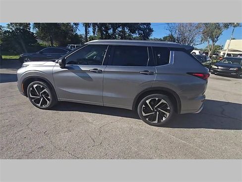 Used 2023 Mitsubishi Outlander SEL image 24