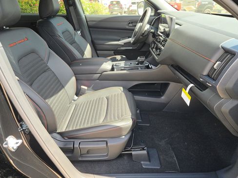 New 2026 Nissan Pathfinder Rock Creek AWD/4WD image 22