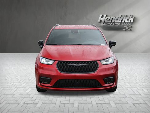 New 2026 Chrysler Pacifica Select image 5