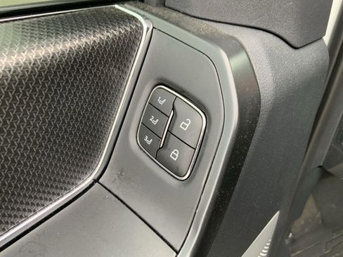 Used 2025 Ford F150 Raptor image 28