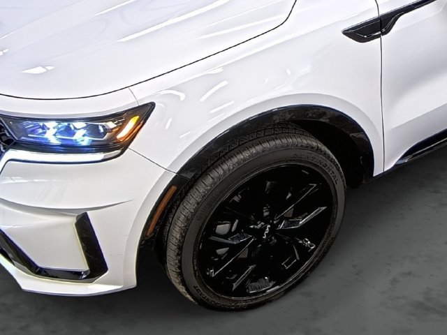 Used 2023 Kia Sorento SX AWD/4WD image 9