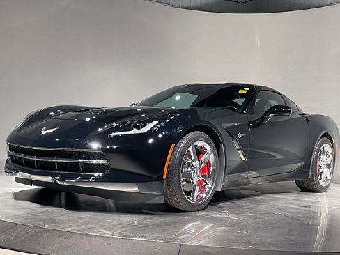 Used 2014 Chevrolet Corvette Stingray Coupe image 16