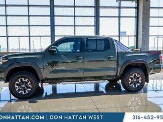 Used 2022 Toyota Tacoma TRD Off-Road video 2