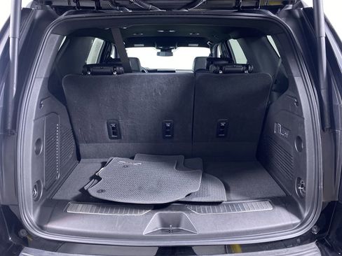 Certified 2025 GMC Yukon Denali image 15