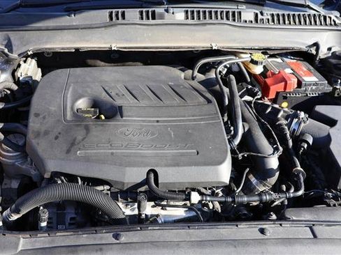 Used 2015 Ford Fusion SE image 29