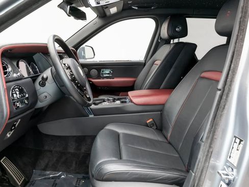 Used 2022 Rolls-Royce Cullinan image 64
