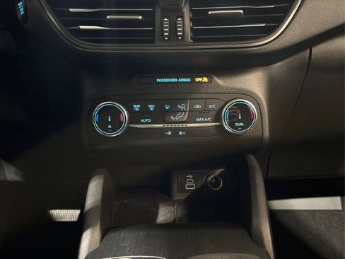 Used 2025 Ford Escape Active AWD/4WD image 32