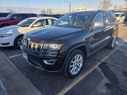 Certified 2017 Jeep Grand Cherokee Limited w/ Trailer Tow Group IV image 2
