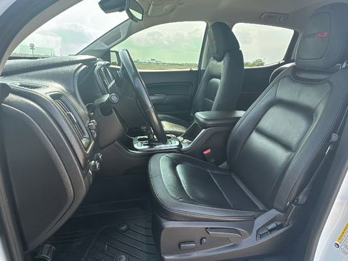 Used 2021 GMC Canyon AT4 w/ Driver Alert Package AWD/4WD image 4