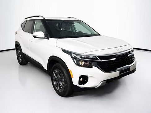 Used 2024 Kia Seltos S AWD/4WD image 3