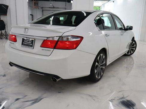 Used 2014 Honda Accord Sport image 8