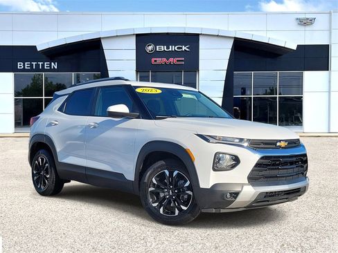 Used 2023 Chevrolet TrailBlazer LT w/ Convenience Package image 1