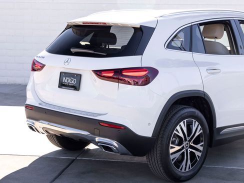 Used 2025 Mercedes-Benz GLA 250 image 8