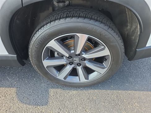 Certified 2025 Honda Pilot Elite image 30