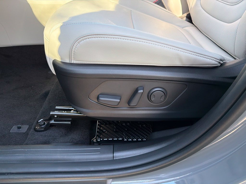New 2026 Hyundai Tucson Limited AWD/4WD image 15