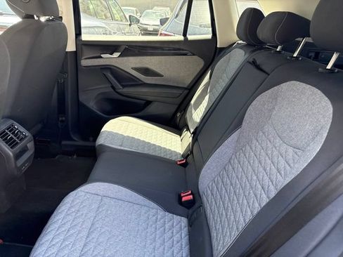 Used 2025 Volkswagen Tiguan S AWD/4WD image 8