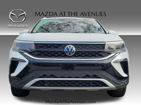 Used 2023 Volkswagen Taos SE w/ Panoramic Sunroof Package image 20