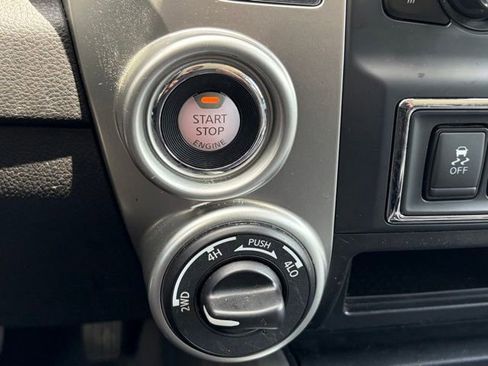 Used 2021 Nissan Titan SV w/ SV Convenience Package AWD/4WD image 24