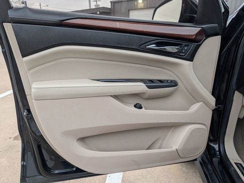 Used 2013 Cadillac SRX Premium image 26