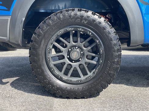 Used 2019 Ford F150 Raptor w/ Equipment Group 802A Luxury image 43