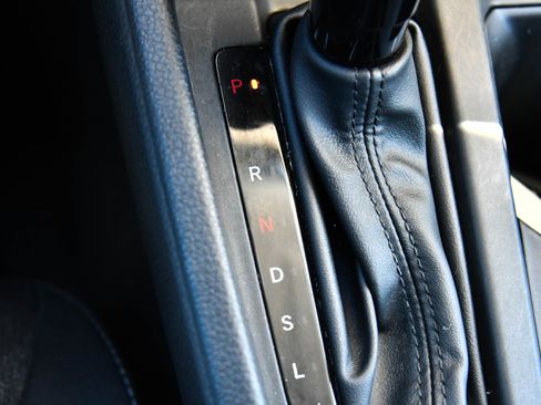 Used 2025 Honda Accord SE image 25