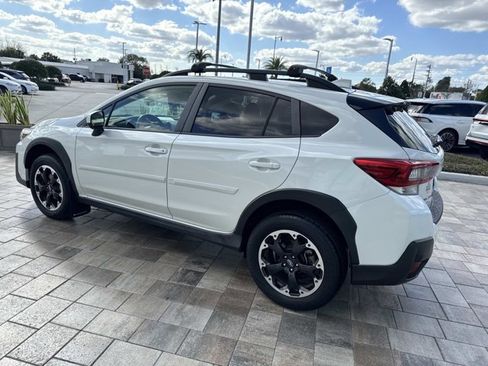 Used 2022 Subaru Crosstrek 2.0i Premium w/ Moonroof Package image 4