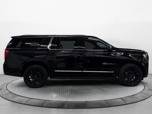 Used 2024 GMC Yukon XL Denali AWD/4WD image 2