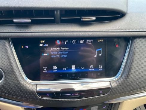 Used 2019 Cadillac XT5 AWD image 23