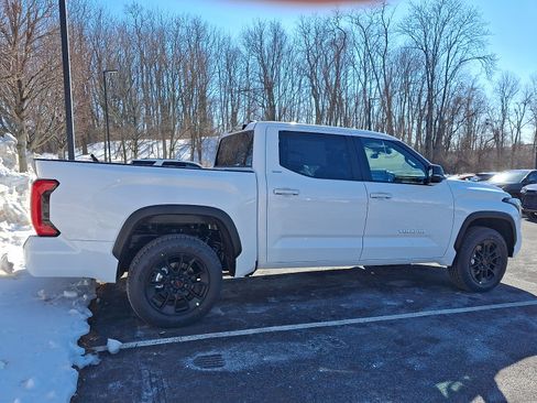 New 2026 Toyota Tundra SR5 image 4