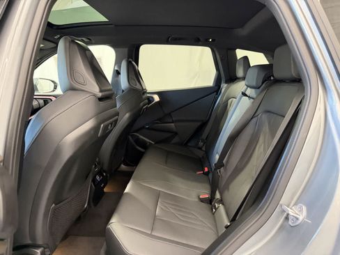 Used 2025 BMW X3 xDrive30i AWD/4WD image 11