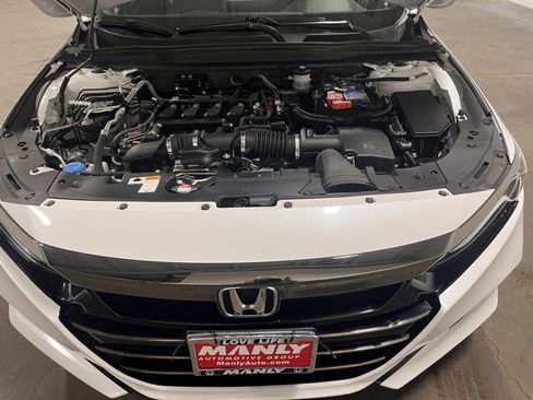 Used 2021 Honda Accord Sport image 9