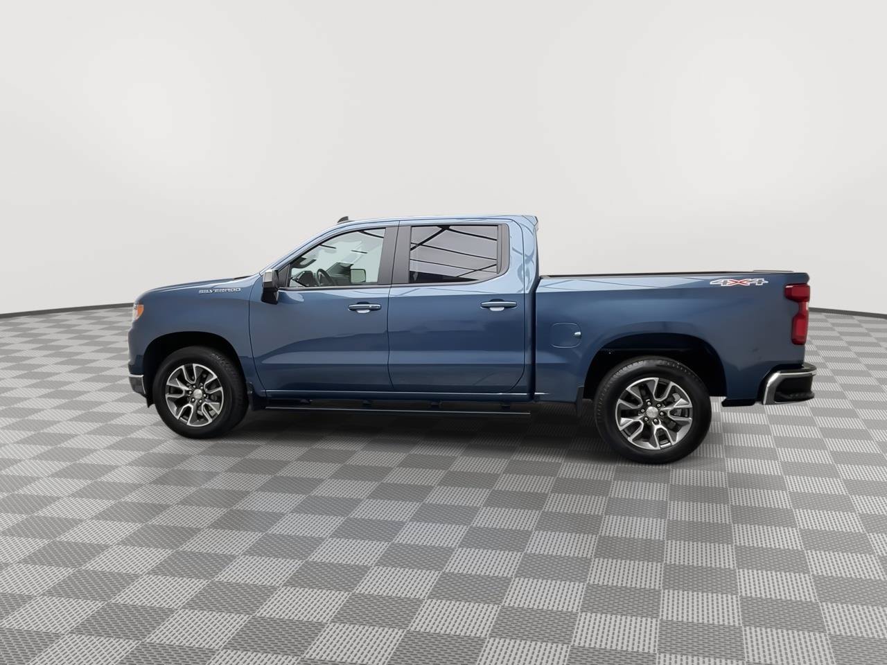 Certified 2024 Chevrolet Silverado 1500 LT AWD/4WD image 39