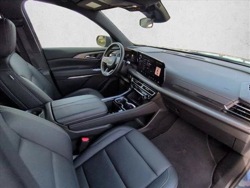 Used 2026 Chevrolet Traverse LT FWD image 22