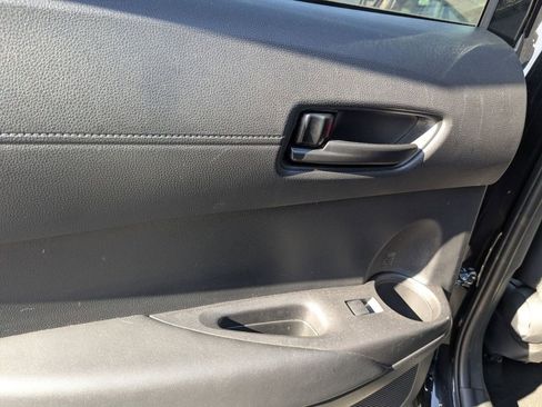 Used 2024 Toyota Corolla Cross LE image 24