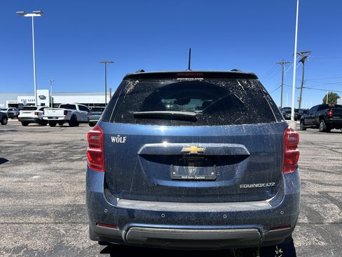 Used 2016 Chevrolet Equinox LTZ w/ Enhanced Convenience Package FWD image 4