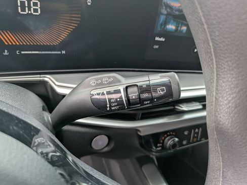 Certified 2024 Kia Sorento LX FWD image 32