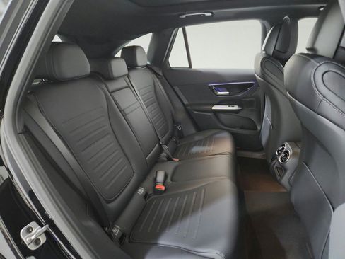 Used 2026 Mercedes-Benz GLC 300 image 21